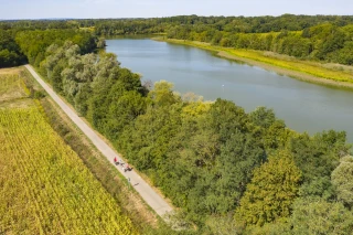 Etang des Claies sur la Voie Bressane à Beaurepaire-en-Bresse